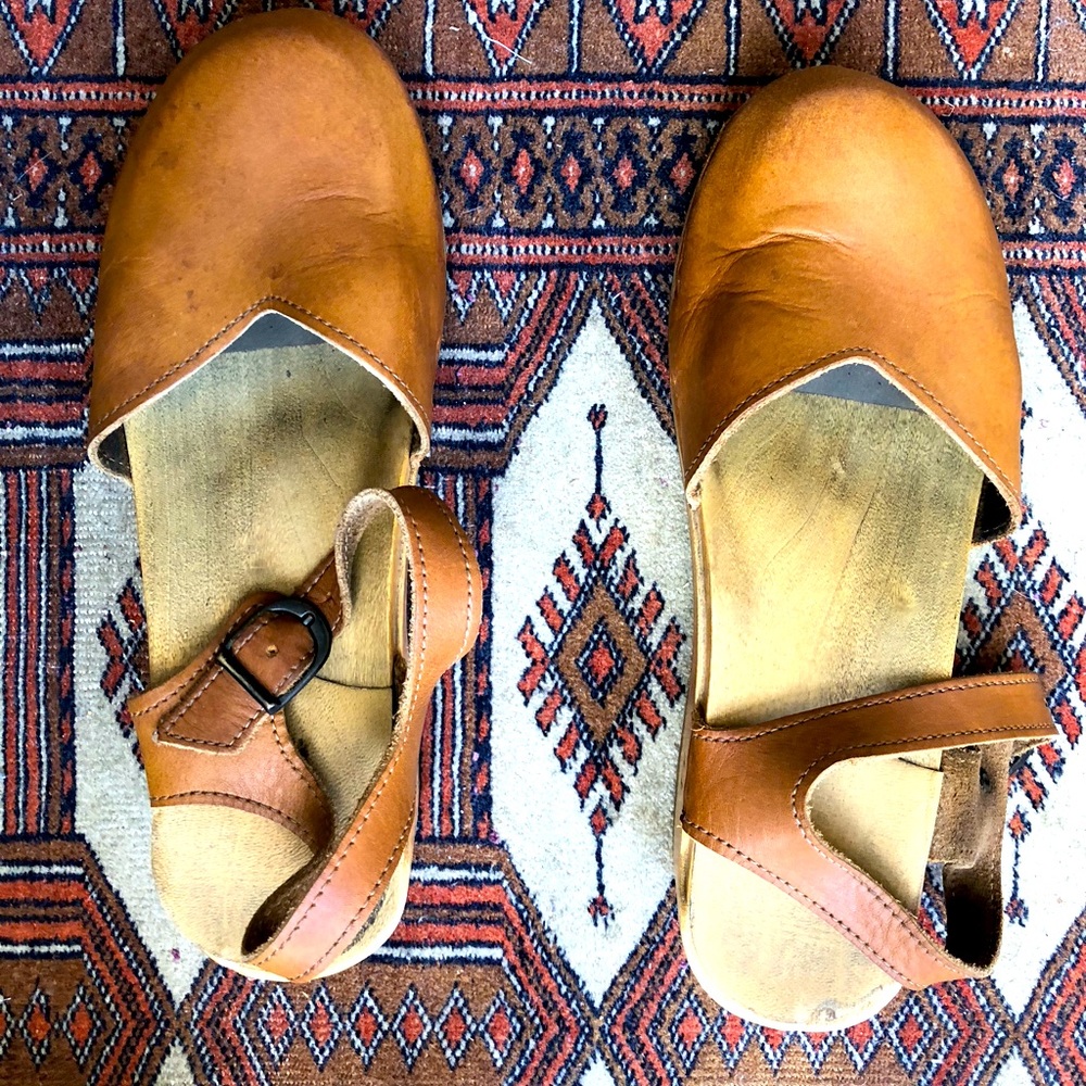 Sven wooden clogs